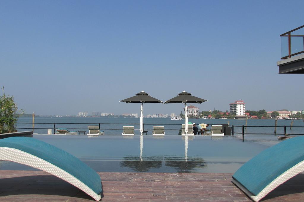 فندق كزنداري هاربور Kochi المظهر الخارجي الصورة