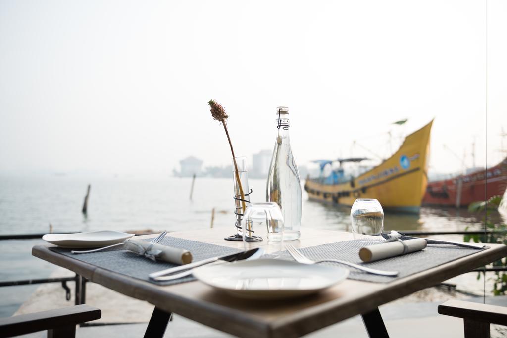 فندق كزنداري هاربور Kochi المظهر الخارجي الصورة